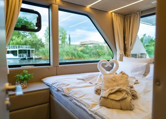 Dein Schwimmendes Luxboot In * Templin